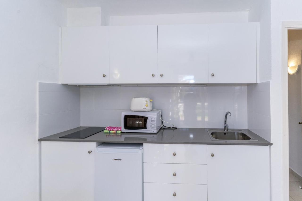 Apartamentos Ses Anneres Cala'N Blanes  Esterno foto