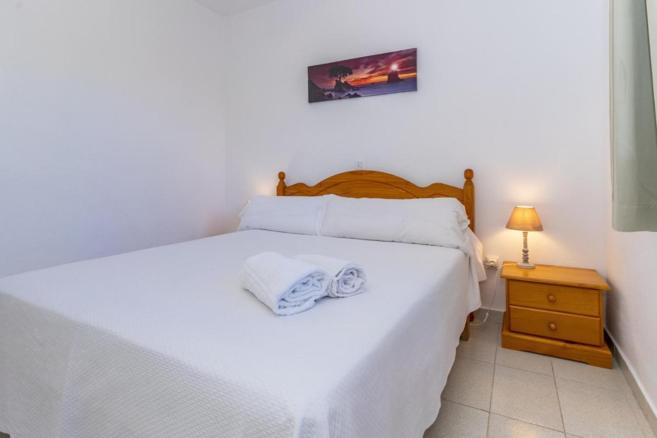 Apartamentos Ses Anneres Cala'N Blanes  Esterno foto